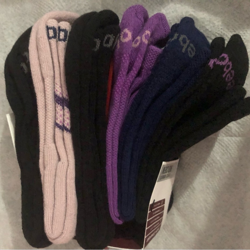 6 pack Reebok women’s Low-Cut Sock Pack - Black, Purple, Navy